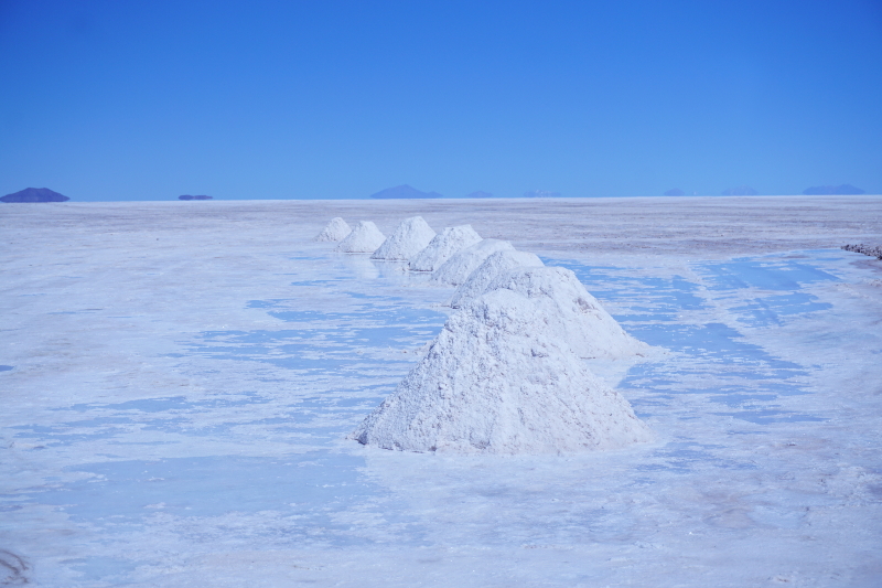 Salt mounds, Salar de Uyuni