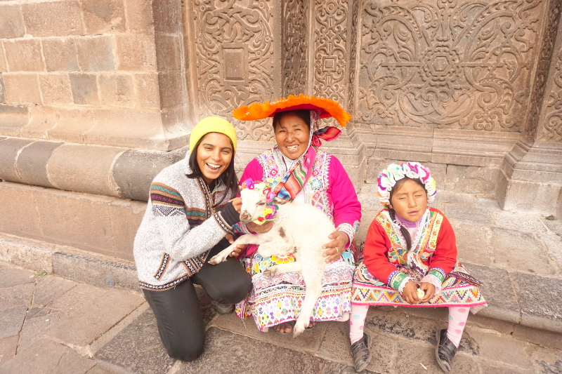 LLlama ladies, Cusco